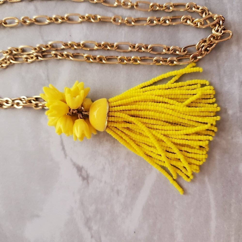 💐 J.Crew Sunny Yellow Flower Floral Beaded Tassel Pendant 💐 - Picture 11 of 13